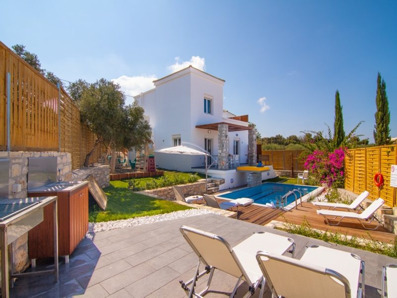 3 Bedroom Villa in Adele RE0465 266810