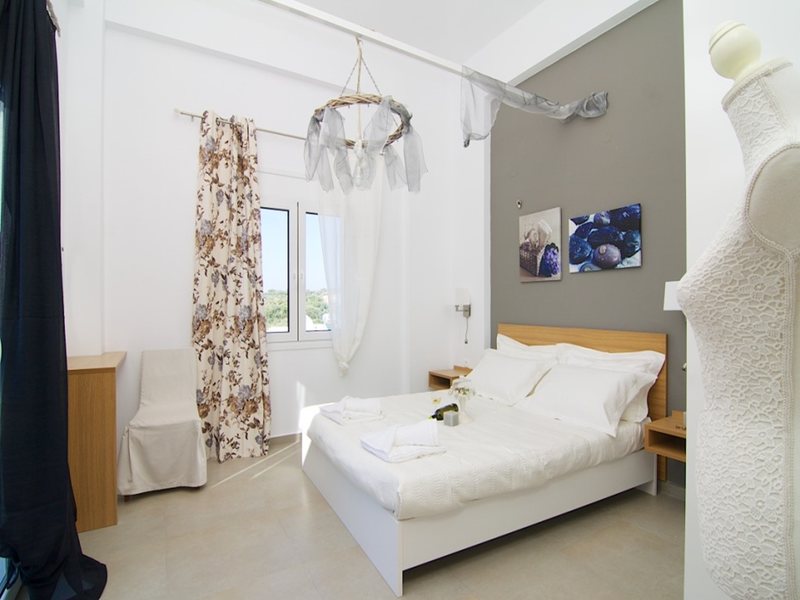 3 Bedroom Villa in Adele RE0465 266819