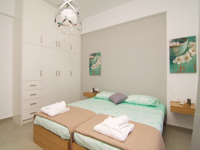 3 Bedroom Villa in Adele RE0465 266828