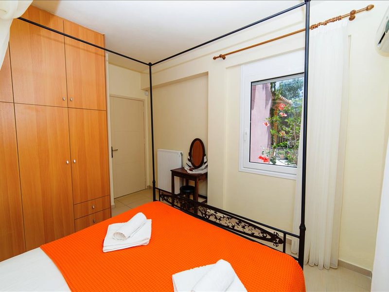 3 Bedroom Villa in Adele RE0770 266846