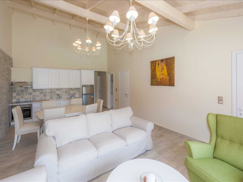 3 Bedroom Villa in Agios Georgios Crf RE0433  266869