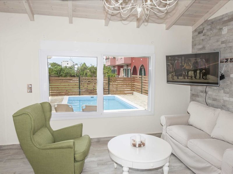 3 Bedroom Villa in Agios Georgios Crf RE0433  266872