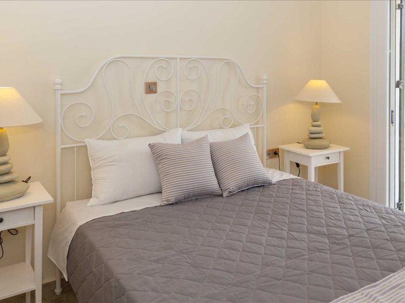 3 Bedroom Villa in Agios Georgios Crf RE0433  266873