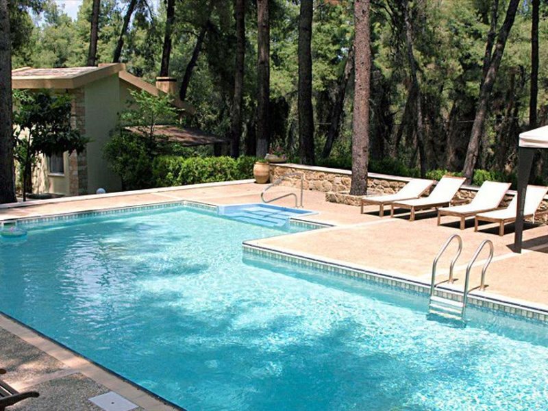 3 Bedroom Villa in Akti Sani RE0008 267208