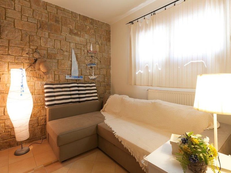 3 Bedroom Villa in Akti Sani RE0542 266938