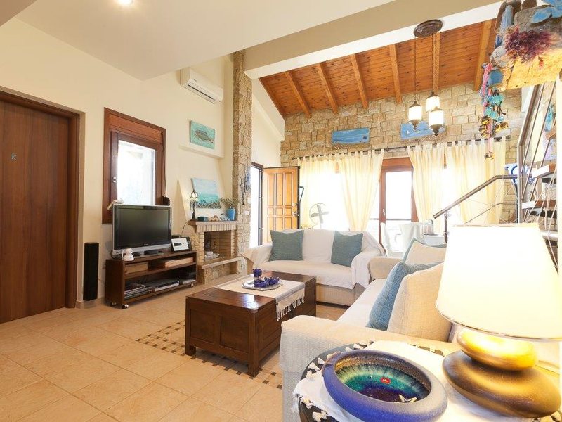 3 Bedroom Villa in Akti Sani RE0542 266951