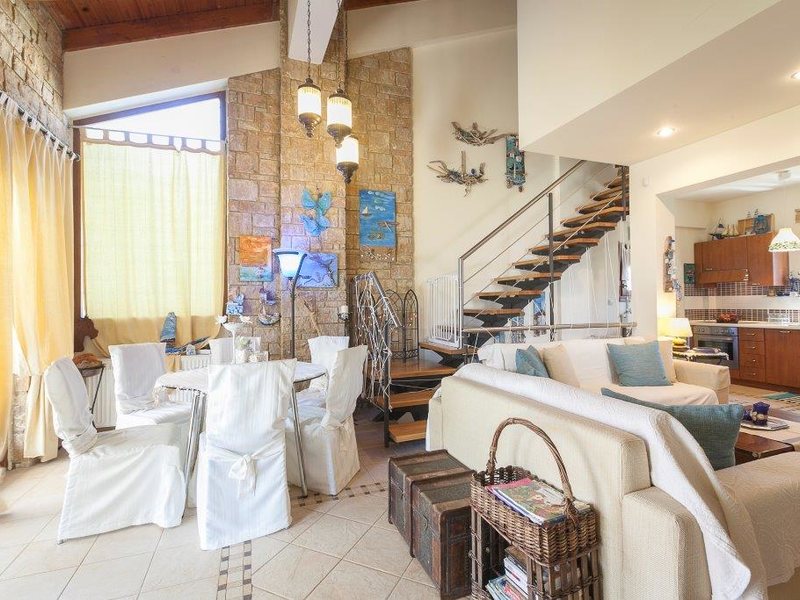 3 Bedroom Villa in Akti Sani RE0542 266953