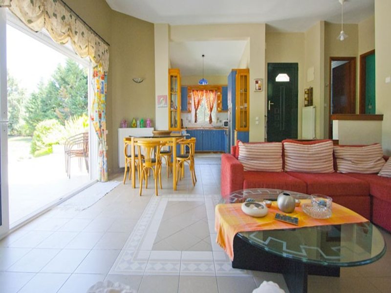 3 Bedroom Villa in Fourka RE0597 267015