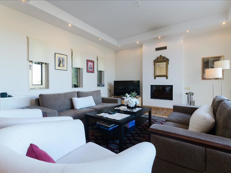 3 Bedroom Villa in Heraklion RE0050 267210