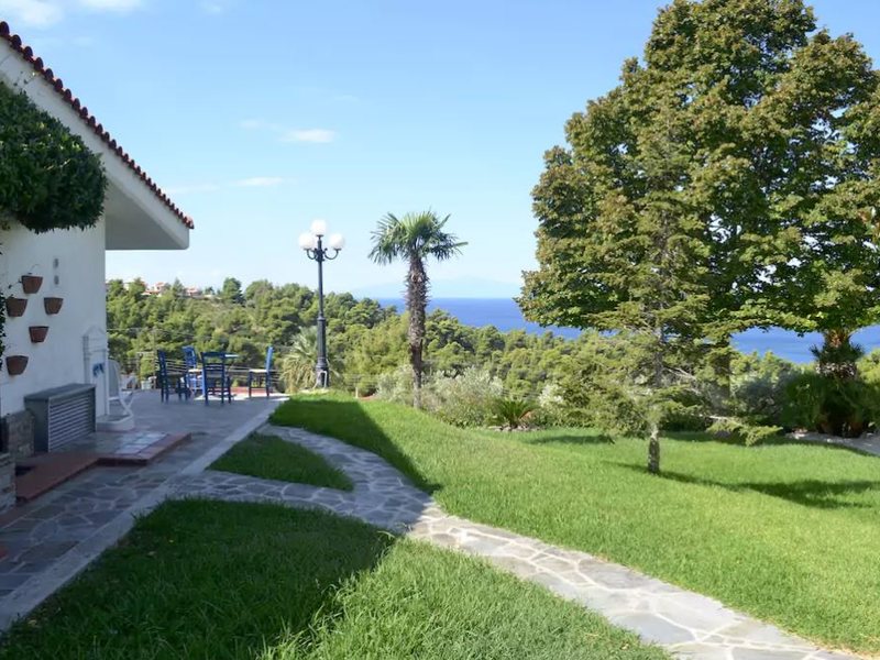 4 Bedroom Detached House in Elani RE0437 267259