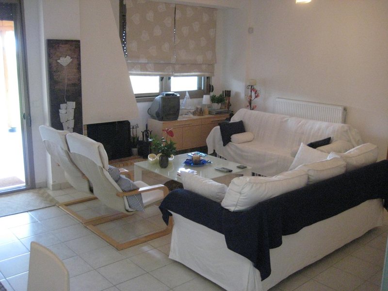 4 Bedroom Detached House in Fourka RE0657 267272