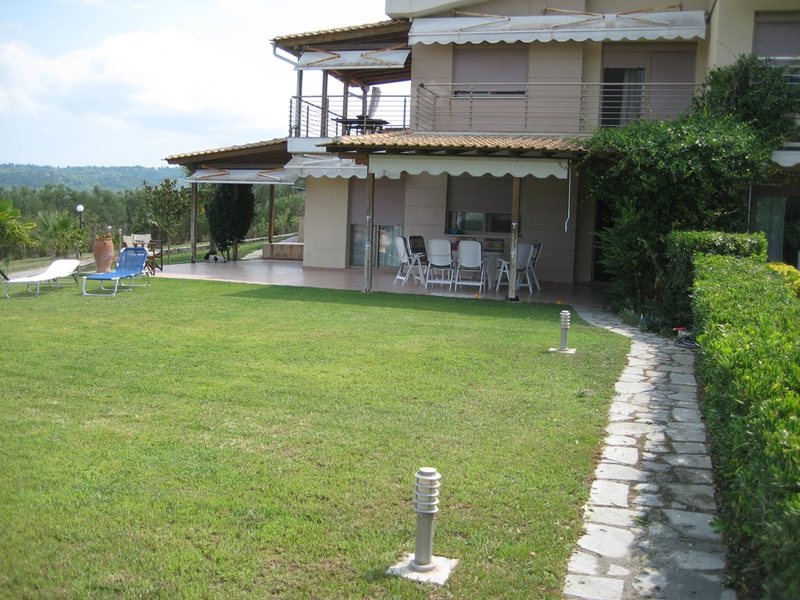 4 Bedroom Detached House in Fourka RE0657 267273