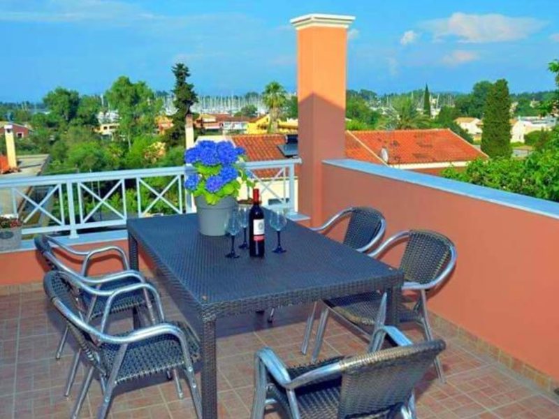 4 Bedroom Villa in Kontokali RE0425 267483