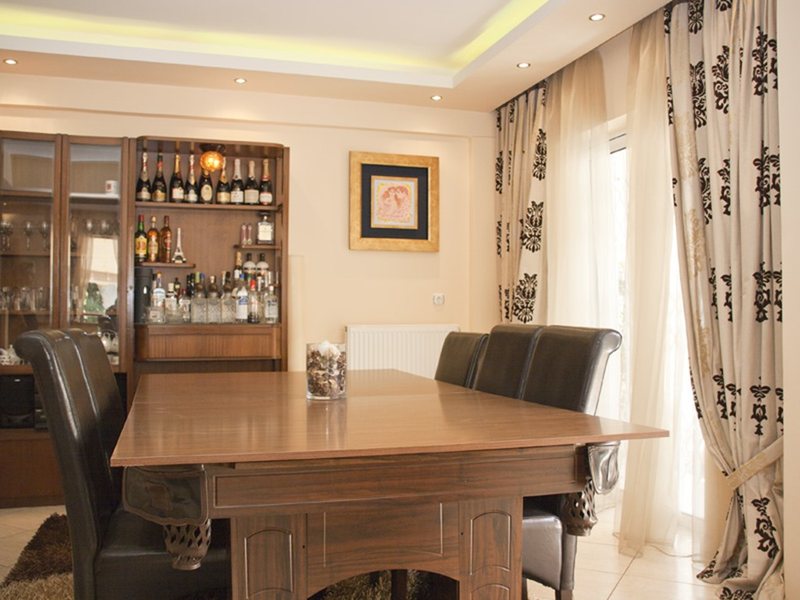 4 Bedroom Villa in Marousi RE0266 267507