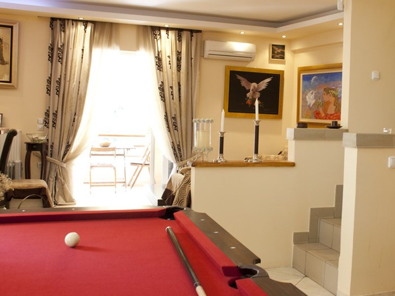 4 Bedroom Villa in Marousi RE0266 267508