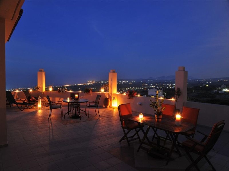 4 Bedroom Villa in Rethimno RE0290 267544