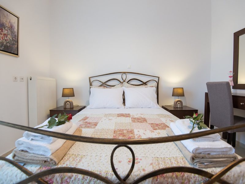 4 Bedroom Villa in Rethimno RE0761 267554