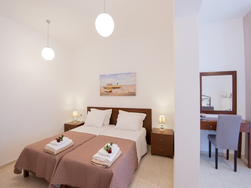 4 Bedroom Villa in Rethimno RE0761 267560