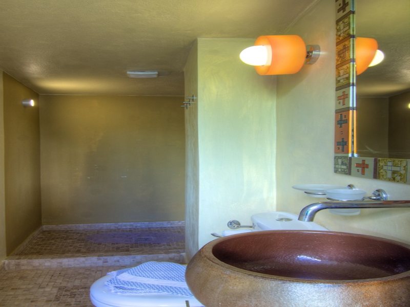 5 Bedroom Villa in Adele RE0459 Rent-Villa 256203