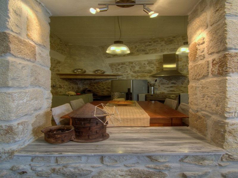 5 Bedroom Villa in Adele RE0459 Rent-Villa 256222