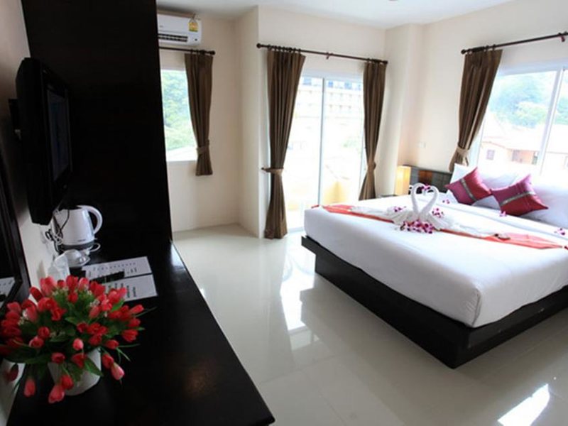 88 Hotel Patong 220803