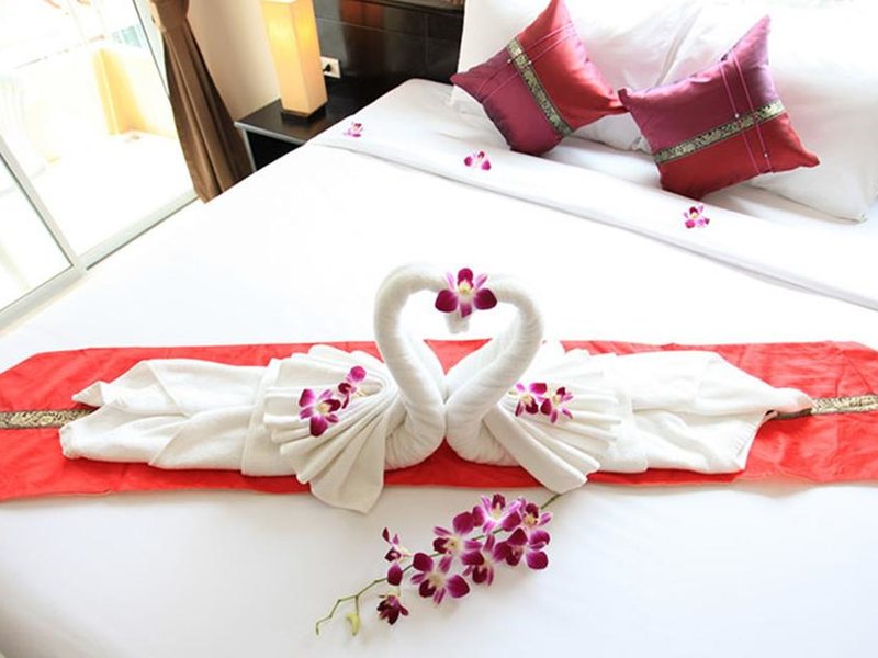 88 Hotel Patong 220805