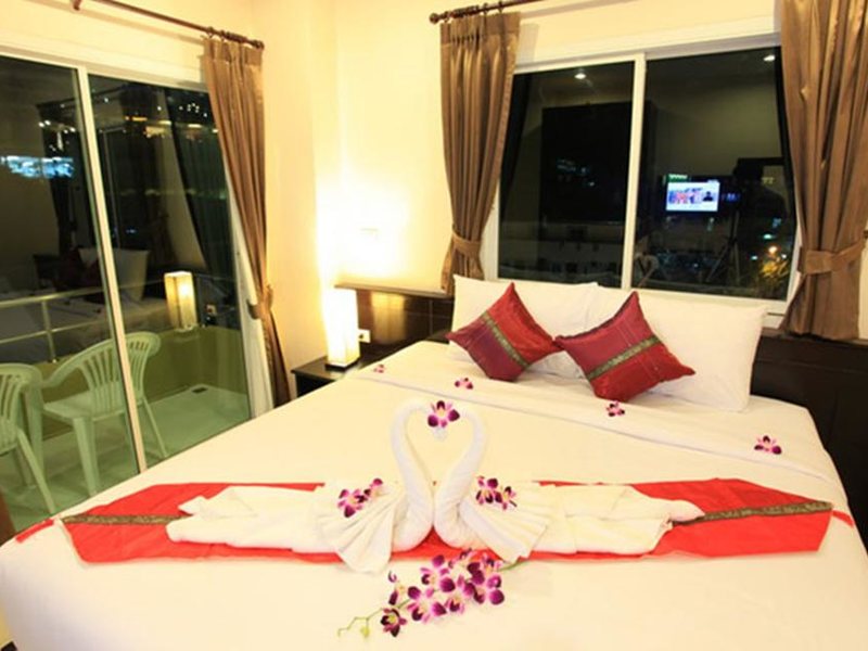 88 Hotel Patong 220809