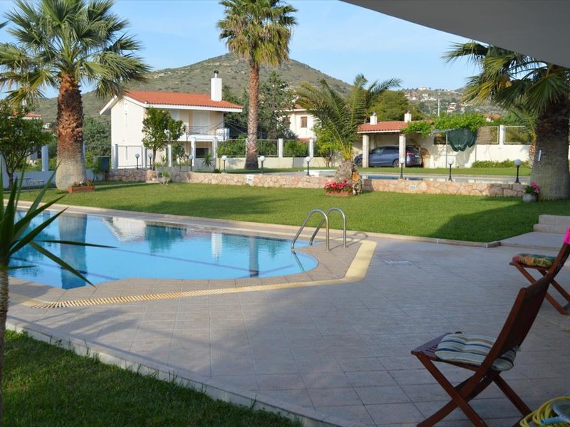 8 bedroom Villa in Anavyssos RE0843 Rent-Villa 256238