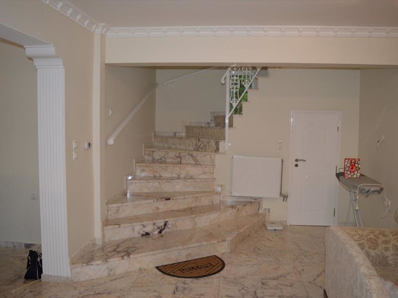 8 bedroom Villa in Anavyssos RE0843 Rent-Villa 256241