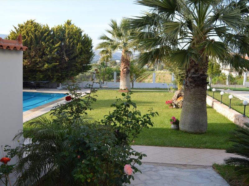 8 bedroom Villa in Anavyssos RE0843 Rent-Villa 256242