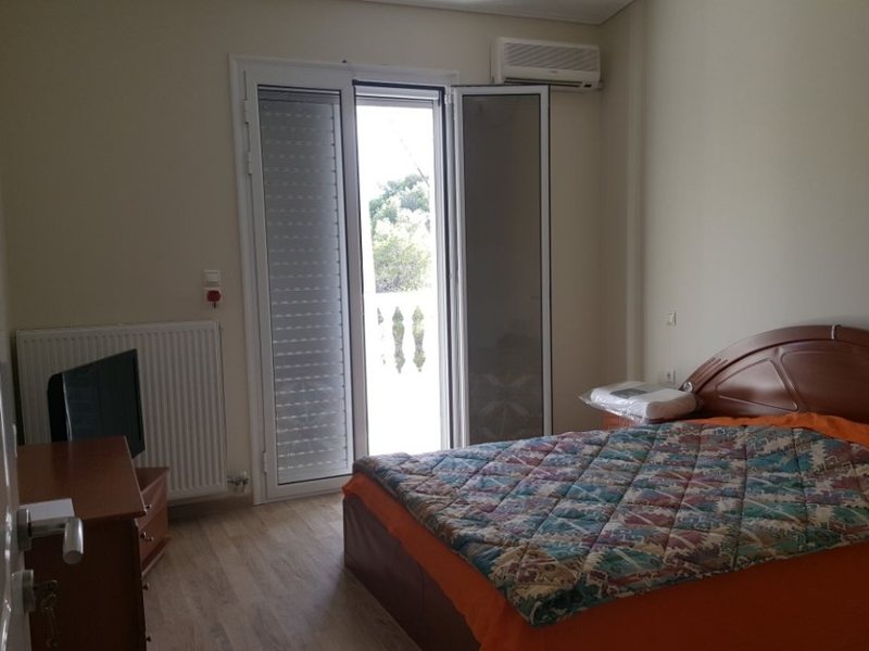 8 bedroom Villa in Anavyssos RE0843 Rent-Villa 256254