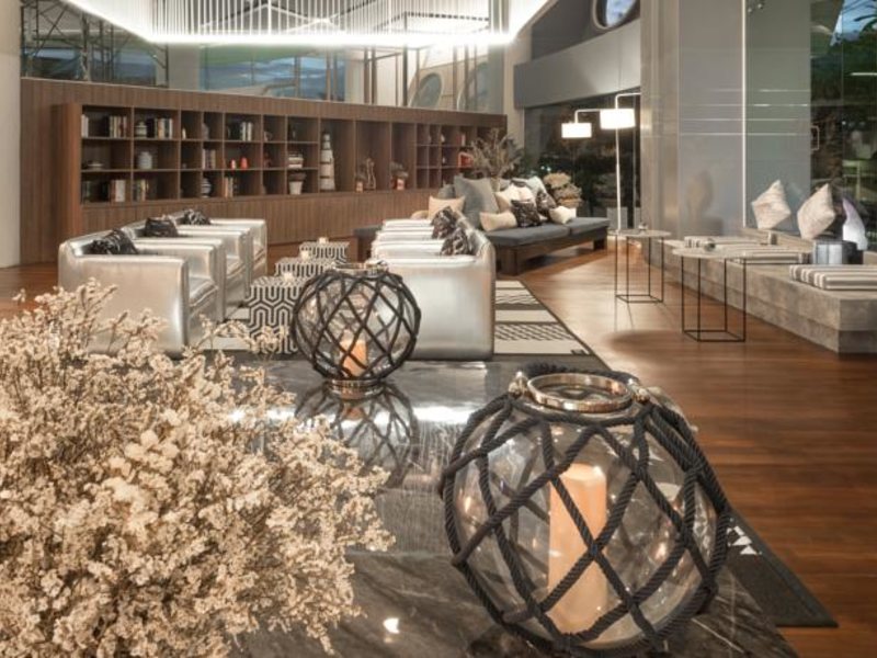 A-One The Royal Cruise Hotel 147902