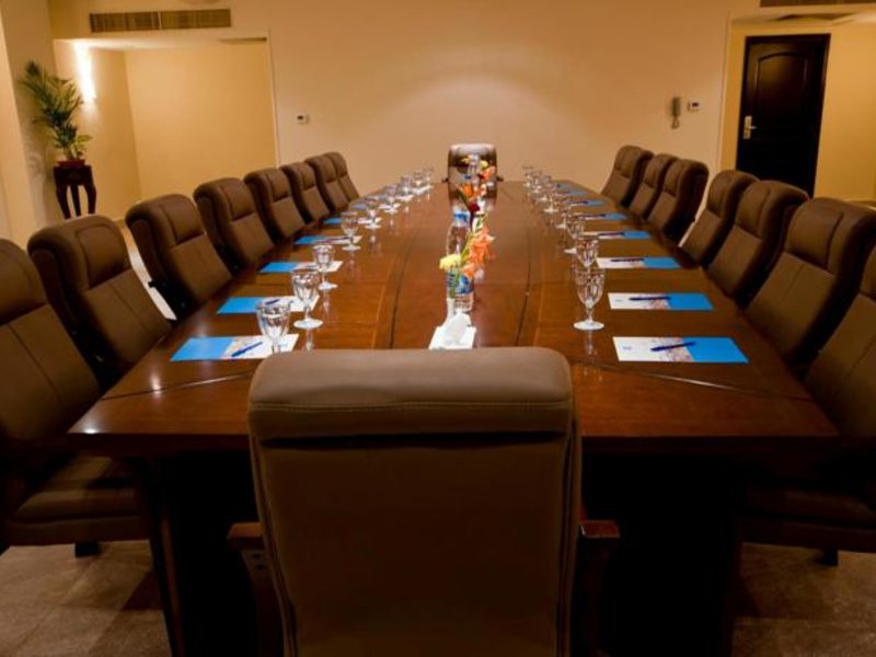 AMC Royal Hotel 121586