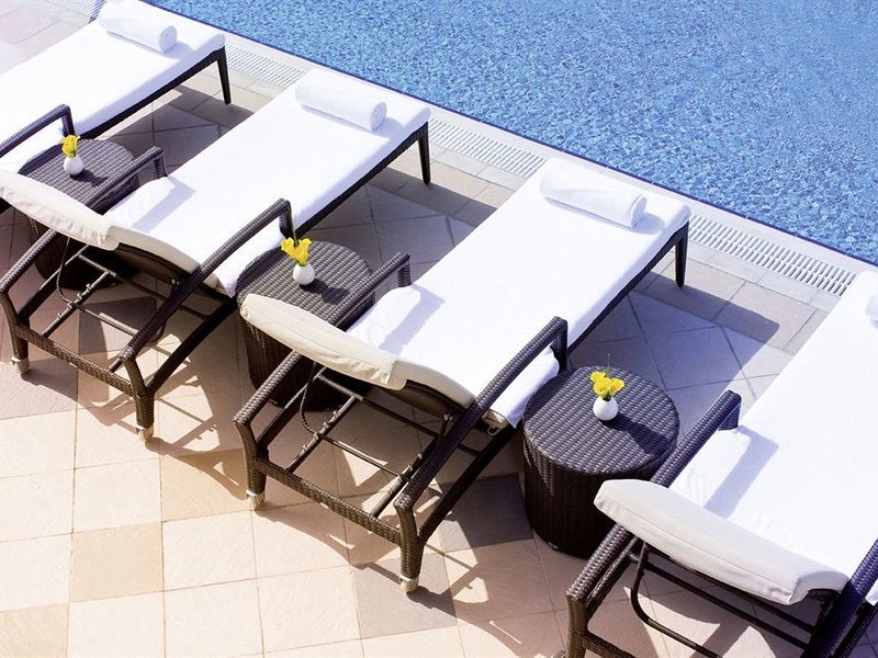 AVANI Deira Dubai Hotel (ех 48438