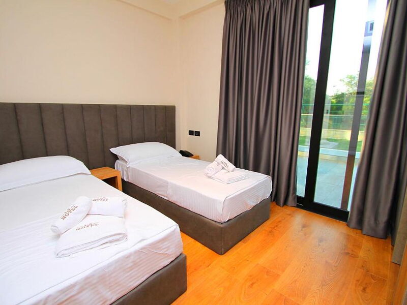 A and G Hotel 326700