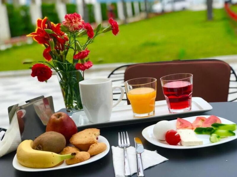 A and G Hotel 326714