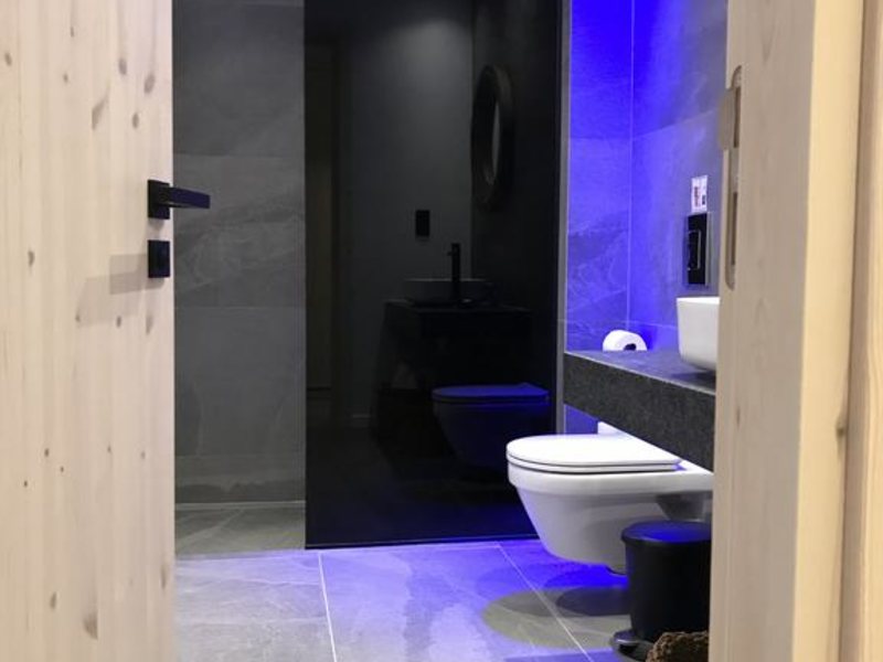 Abacus Suites  272453