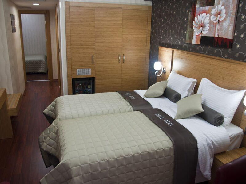 Abel Hotel 240101
