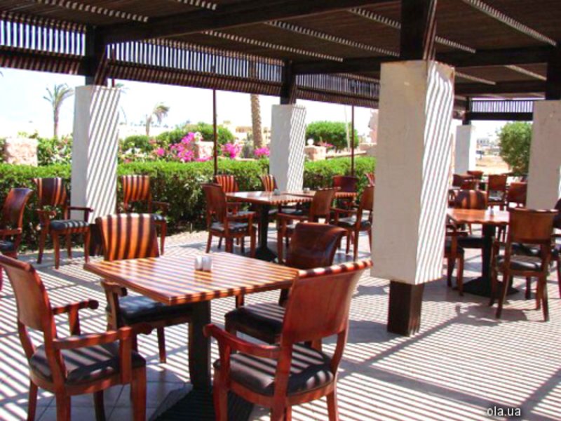 Abou Dabbab Diving Lodge   8879