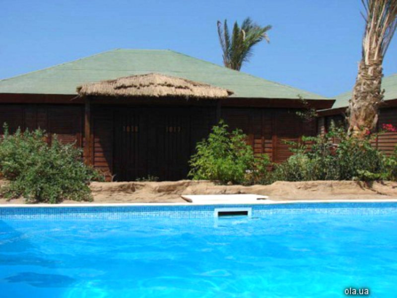 Abou Dabbab Diving Lodge   8882
