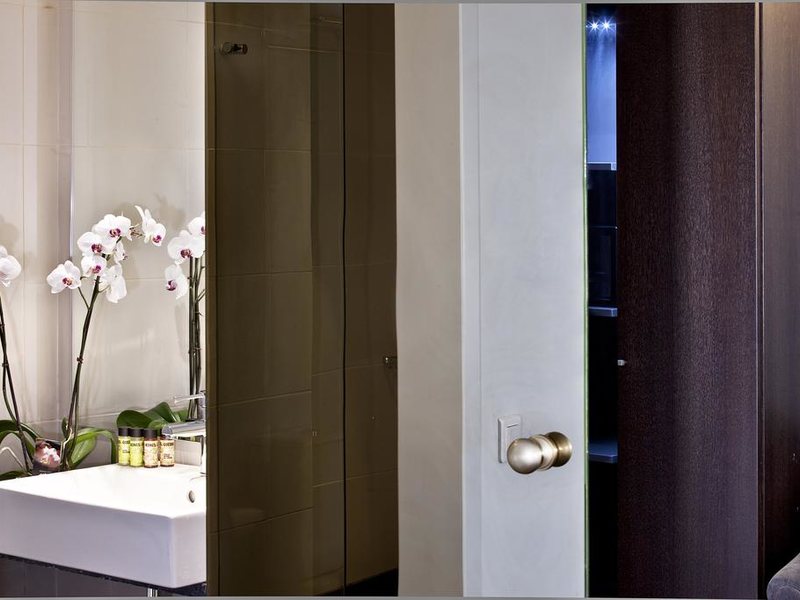 Acropolis Hills 230495