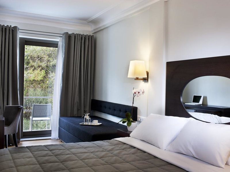 Acropolis Hills 230500