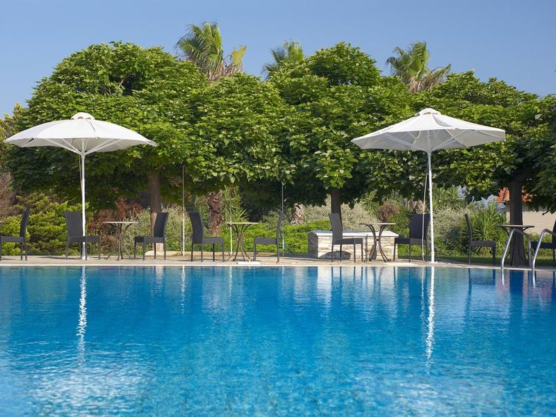 Acrotel Lily Ann Village 248939