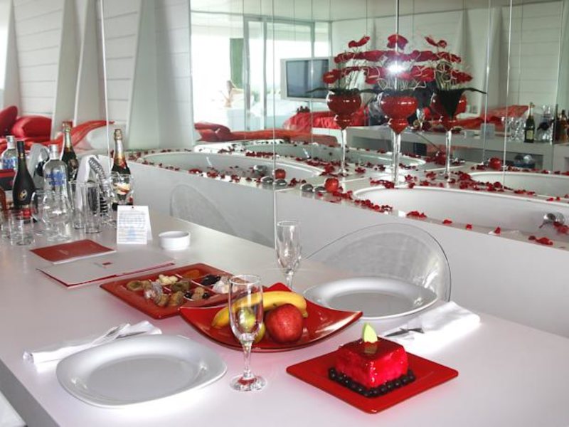 Adam & Eve Hotels  (ex 62064