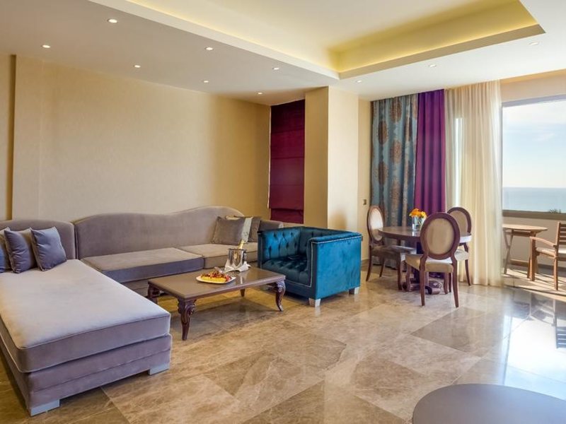 Adams Beach Hotel 289881