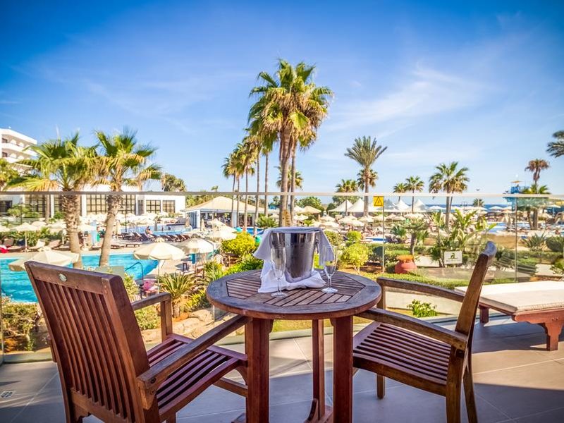 Adams Beach Hotel 289886