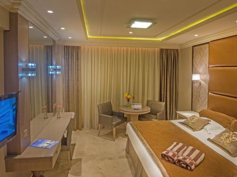 Adams Beach Hotel 289890