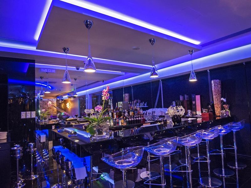 Adams Beach Hotel 289896