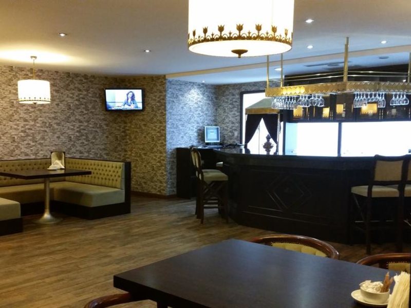 Adela Hotel 183105