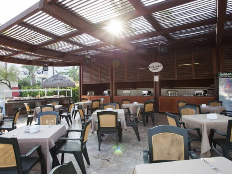 Adin Beach Hotel 318704